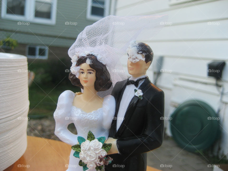 Cake toppers with cake on face