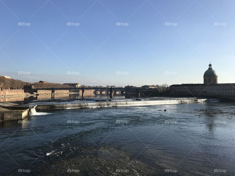 Toulouse riverscape 