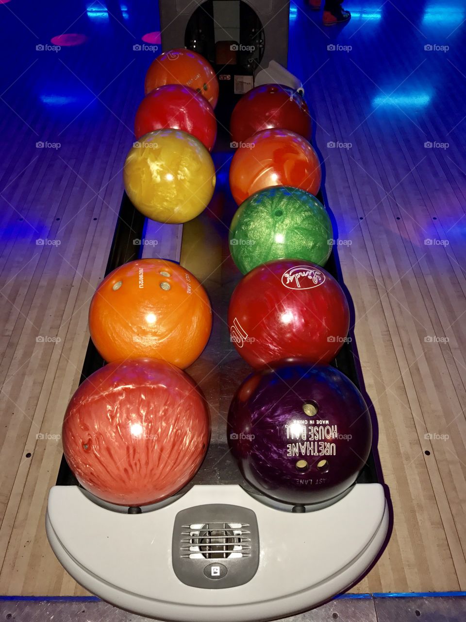 Bowling ball 