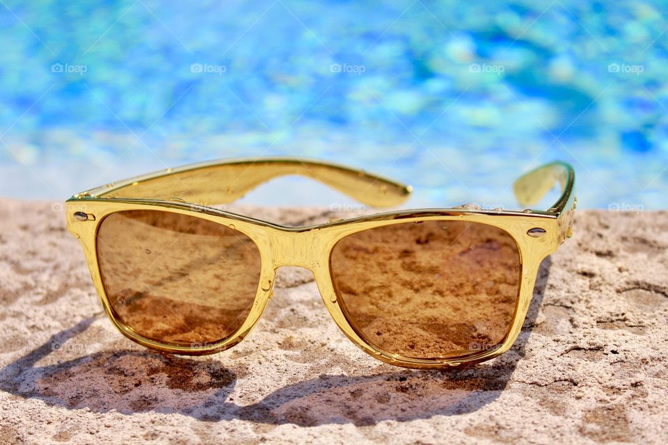 Gold Sunglasses on The Beach 🏝