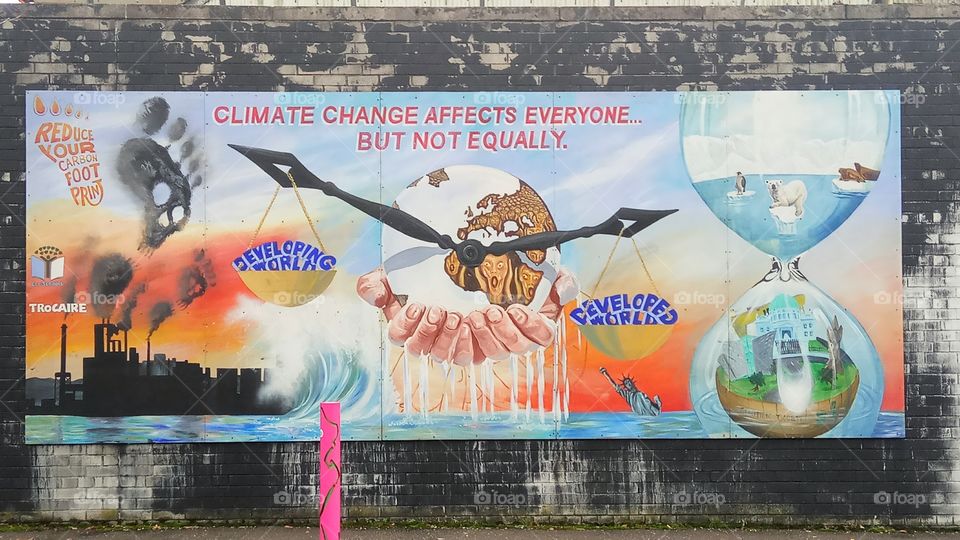 A graffiti about the climate change on the streets of Belfast
