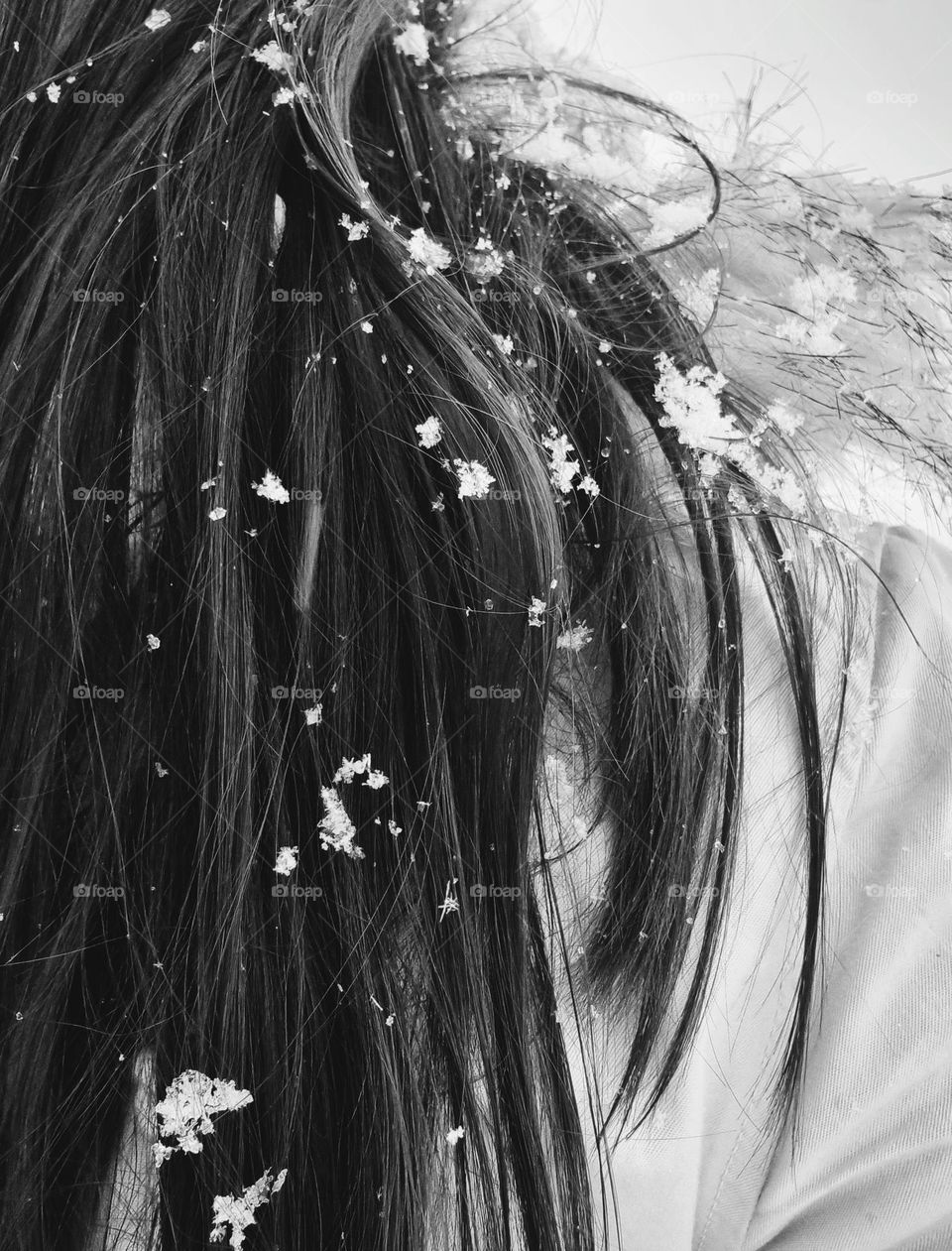 I love snow. It effortlessly looks so beautiful and artistic. I took this photo on one of my winter walks and the heavy snow made it magical.