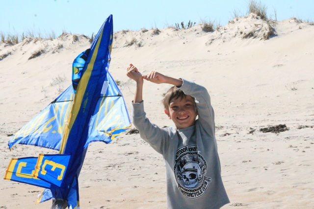 Kite fun. this was my sons first larger kite, enjoyed flying it in ocean breeze