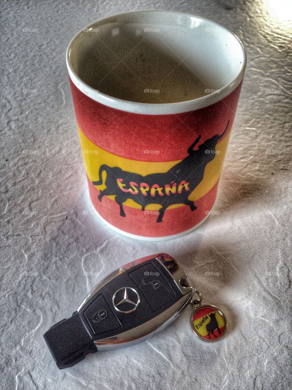 Coffee & Key. Spanish Edition of Mercedes