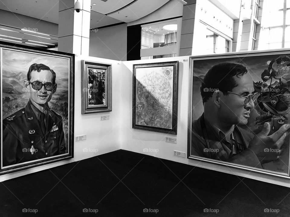 Picture that we don't want to see in B&W... 