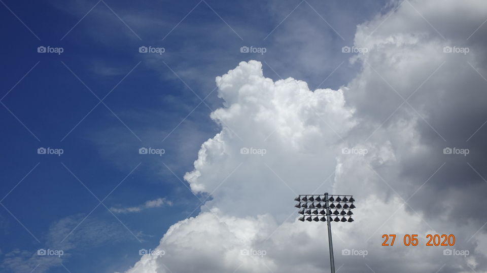The sky wants to know where the clouds will float.