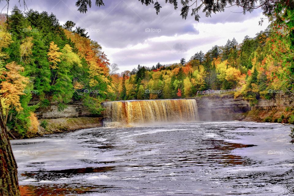 A beautiful view at Tahquamenon falls in Michigan 
