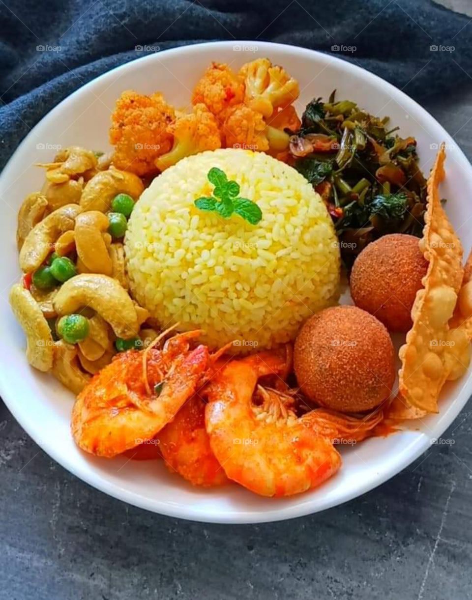 Sri Lankan lunch  menu .