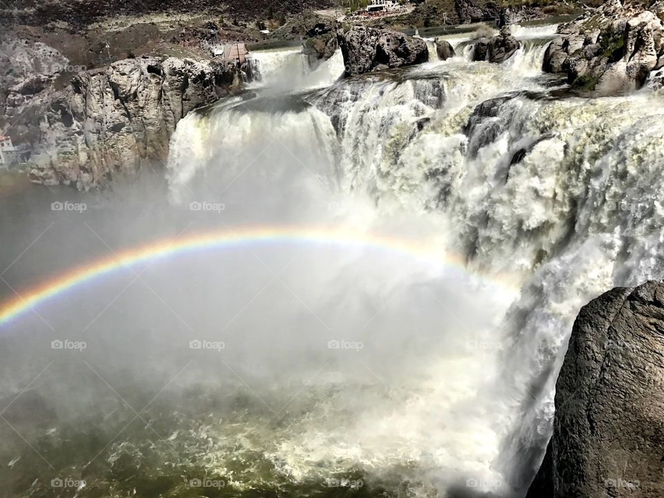 Scenic view of shoshone falls