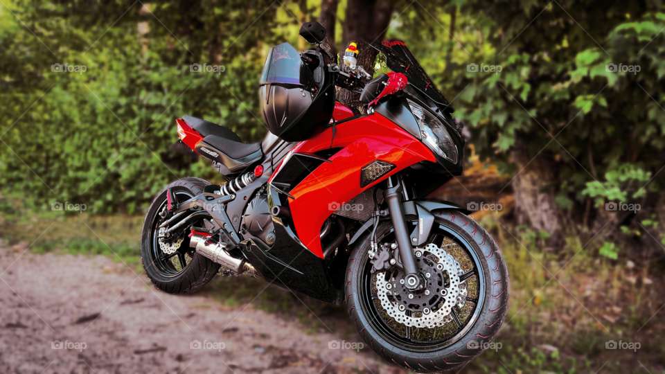 Lunch Break With Neon Phantom!