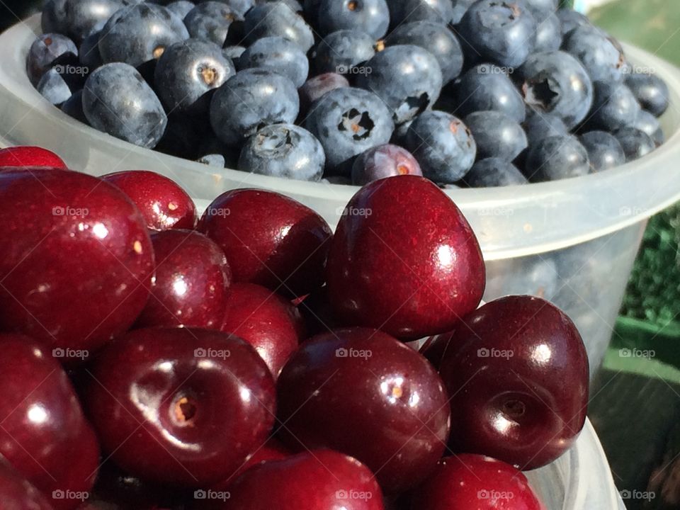 Market berries