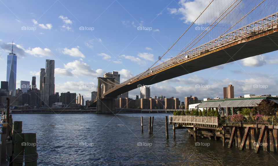 Brooklyn Bridge and Manhattan skyline. New York. 