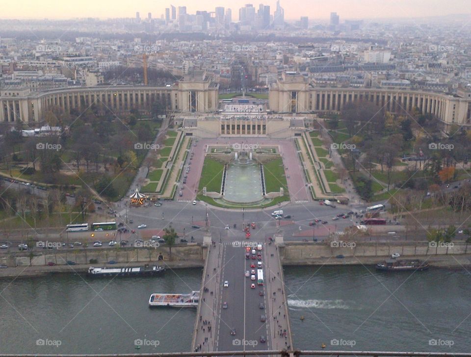 vista from eiffel tower. viaje a paris 2012.