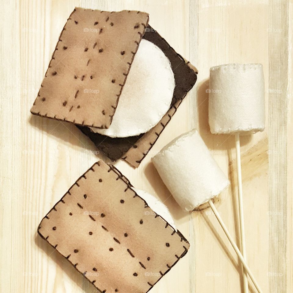 diy felt smores for a kids campfire set