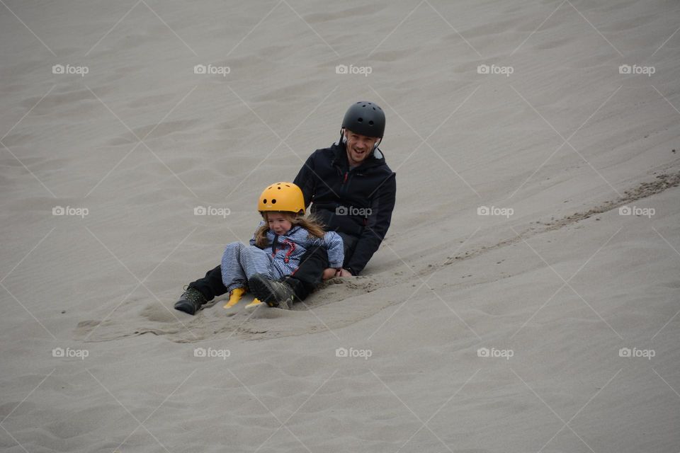 sandboarden with dad in Amerika