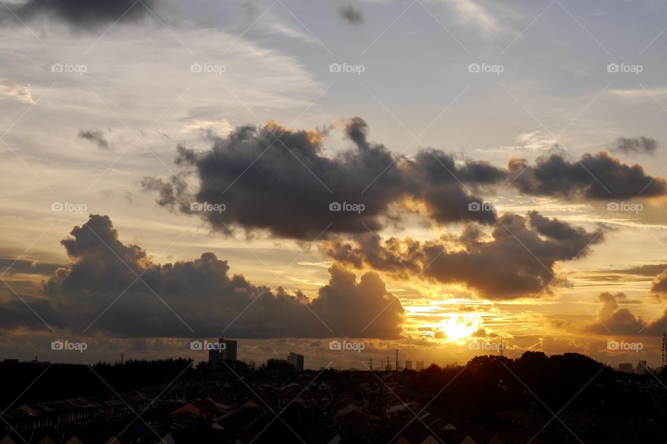 Brightest moment before sunset