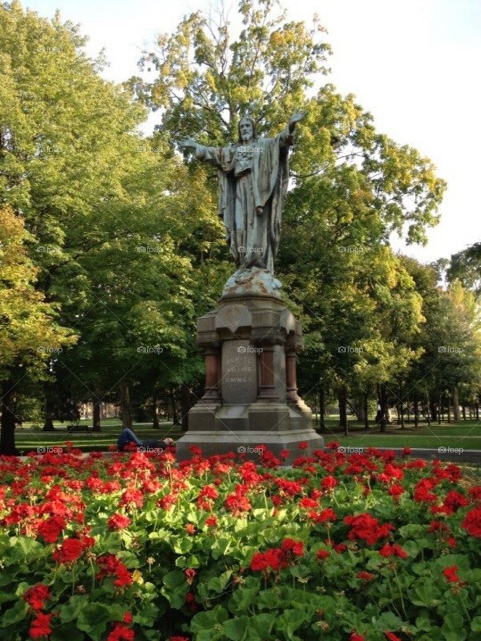 Statue on Notre Dame campus
