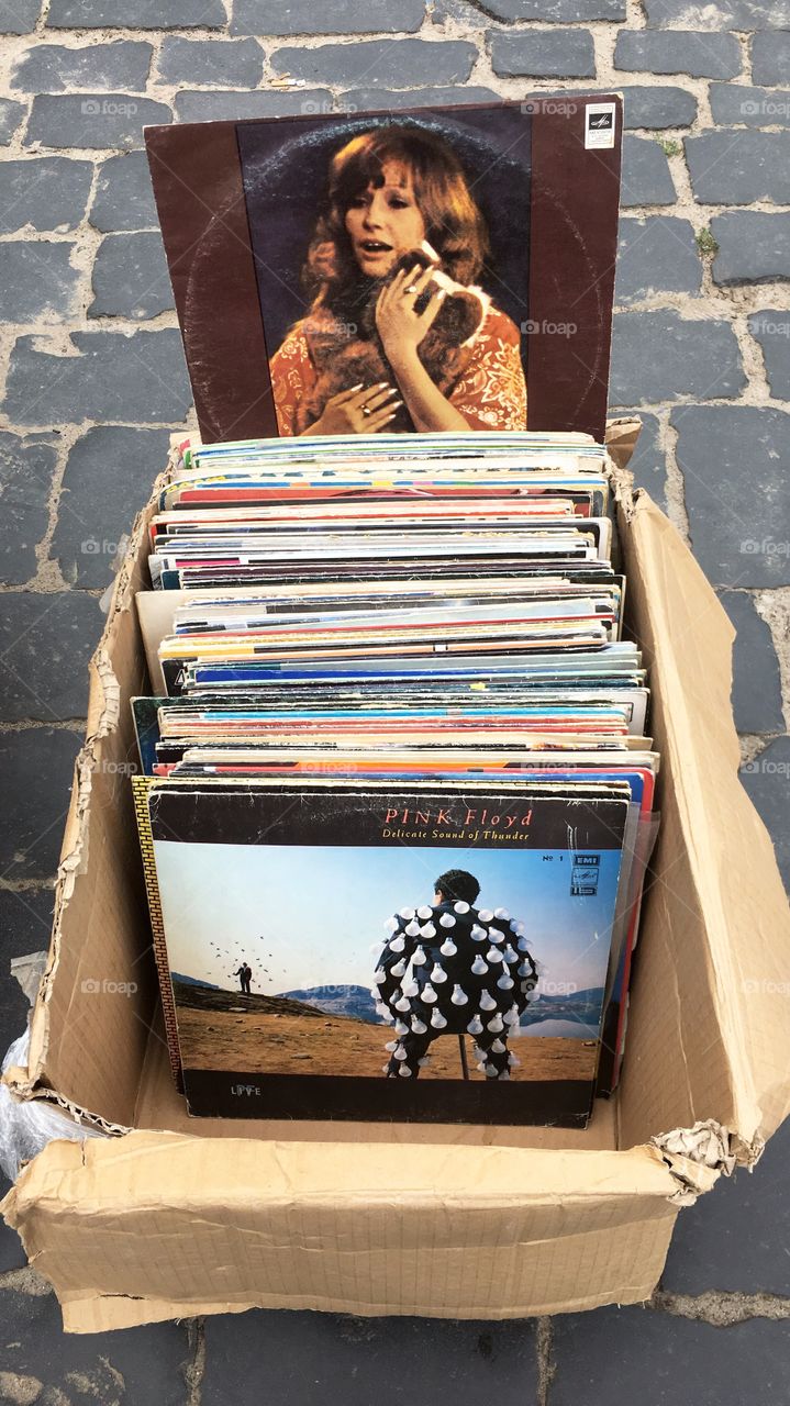 Music vinyls at flea market 