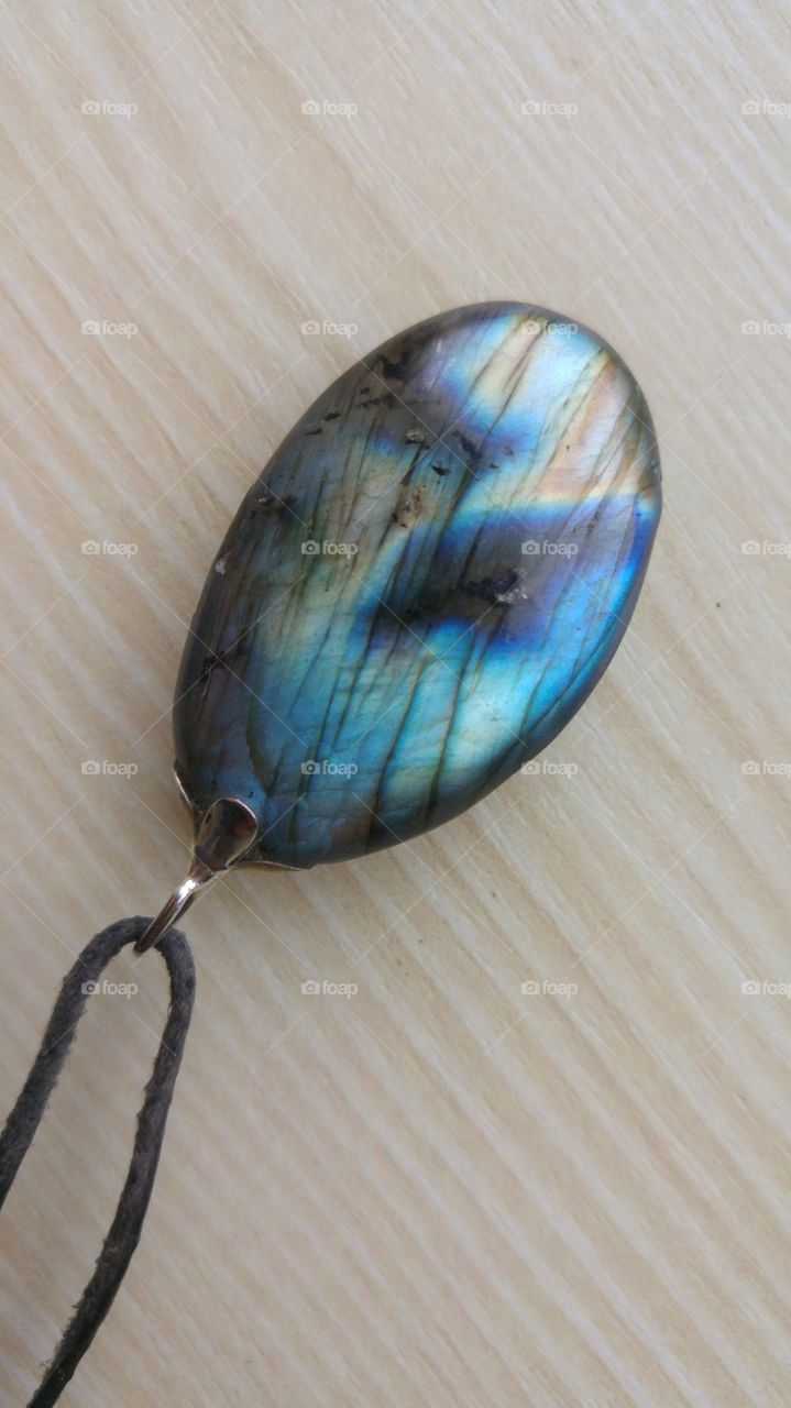 blue green labradorite gem stone for healing