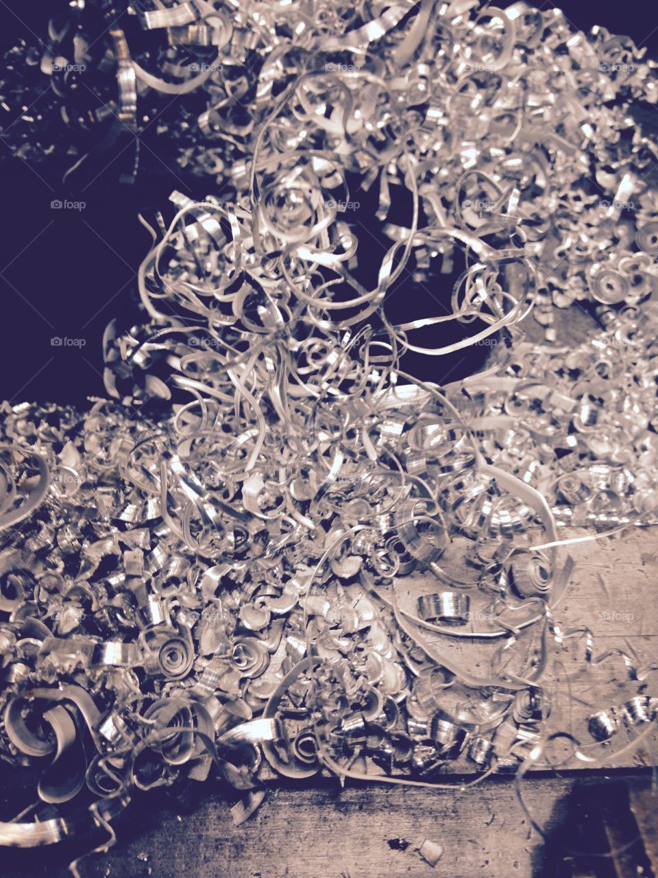 Aluminum, chips, scrap, black & white