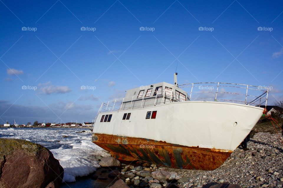 Shipwrecked on the beach
