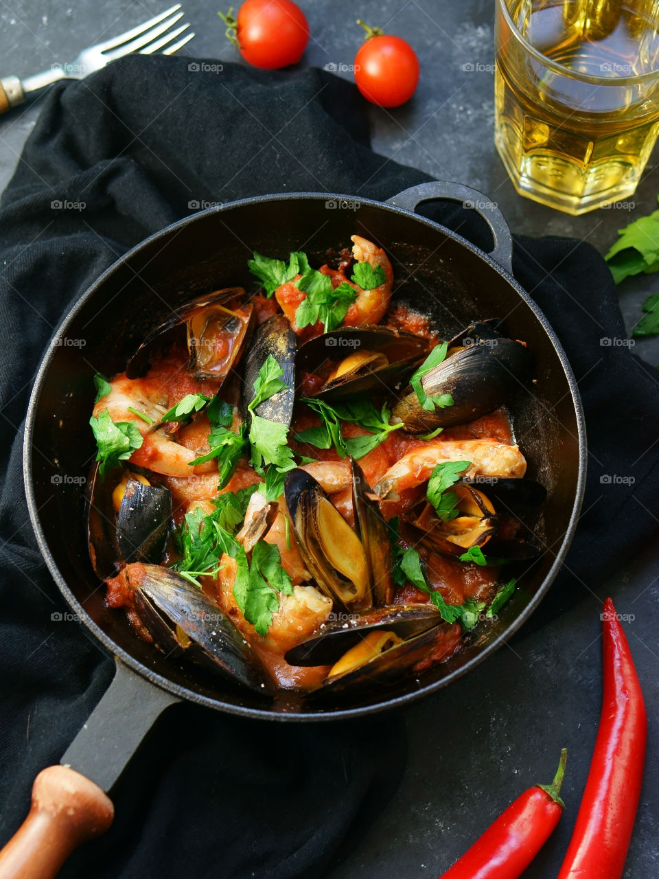 mussels with tomato sauce