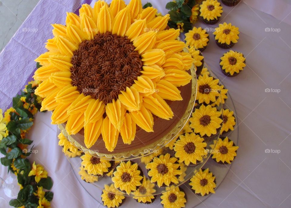 Sunflower cake 