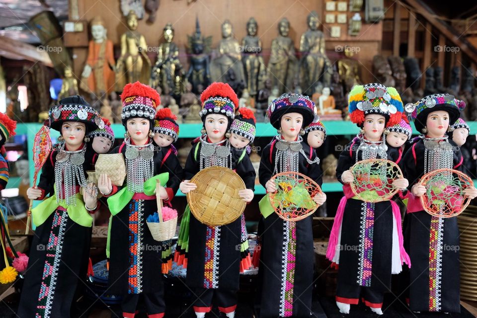 Burmese dolls in costumes