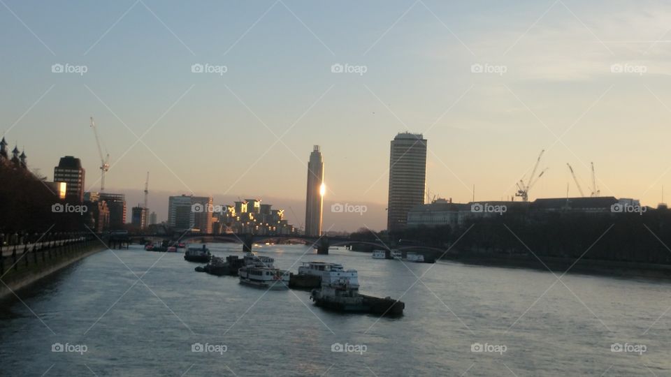Thames river. great February sunset in London 