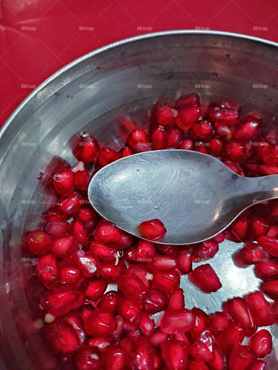 healthy and juicy pomegranate helps you to boost your immunity and blood count