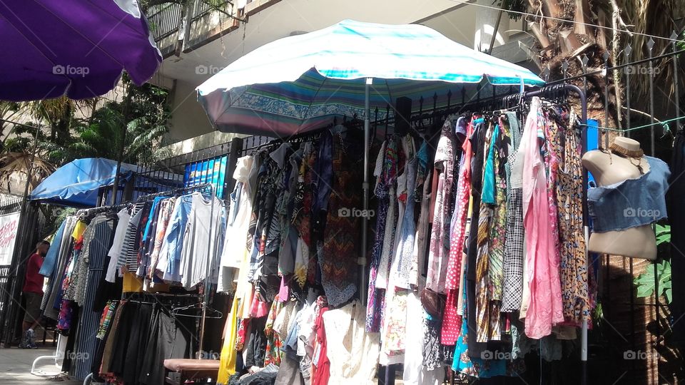 feira de venda de roupas em Porto Alegre rs