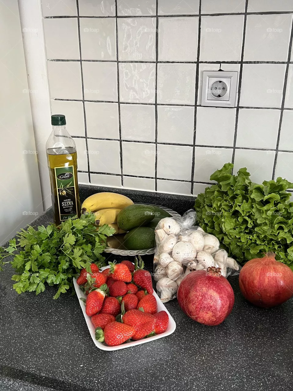 Fresh groceries from the market: fruits and vegetables 