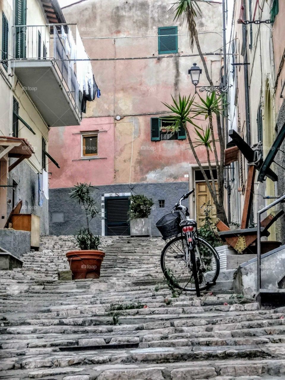 Empty alleyway in downtown Portoferraio, Italy.