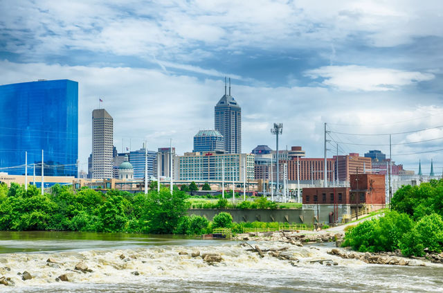 Indianapolis ohio city skyline