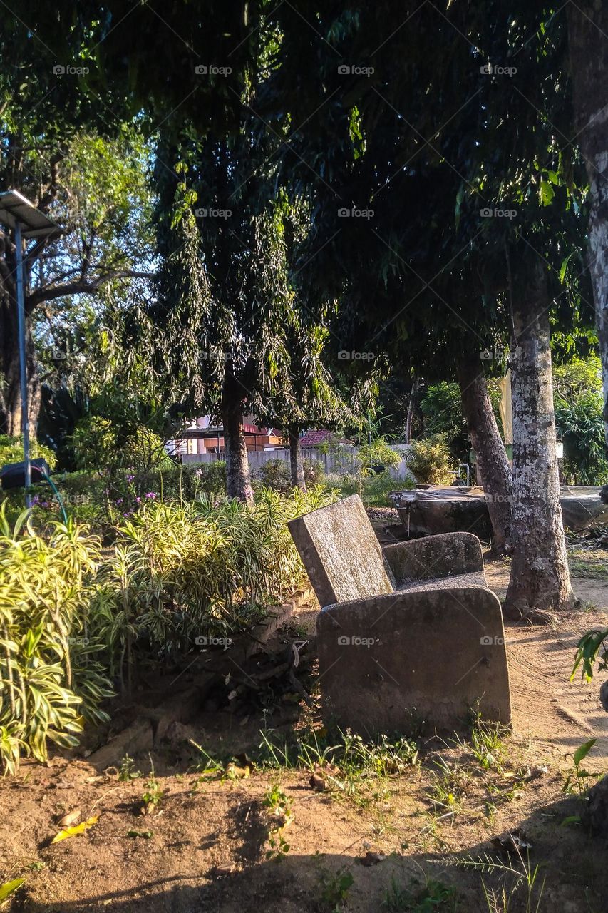 Come in and sunbathe for free