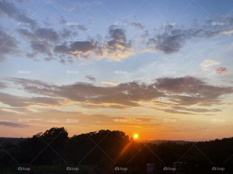 🌇🇺🇸 An extremely beautiful sunset in Jundiaí, interior of Brazil. Cheer the nature! / 🇧🇷 Um entardecer extremamente bonito em Jundiaí, interior do Brasil. Viva a natureza! 