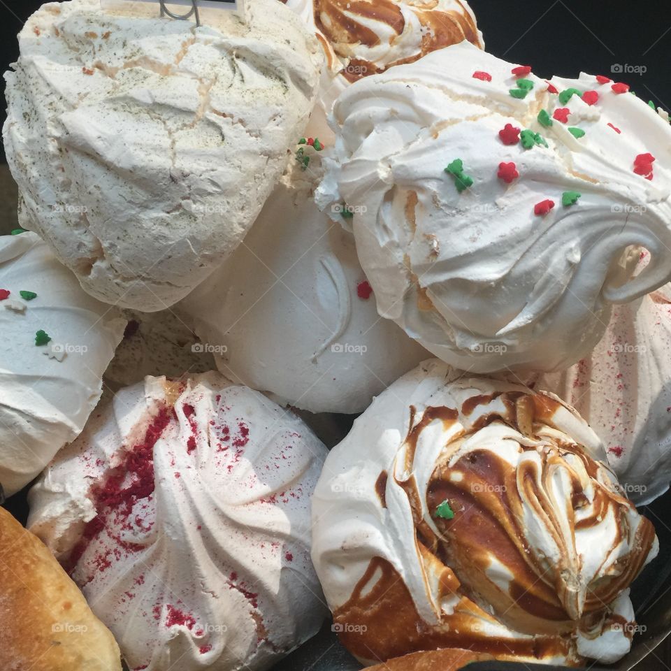 Different flavoured Meringues