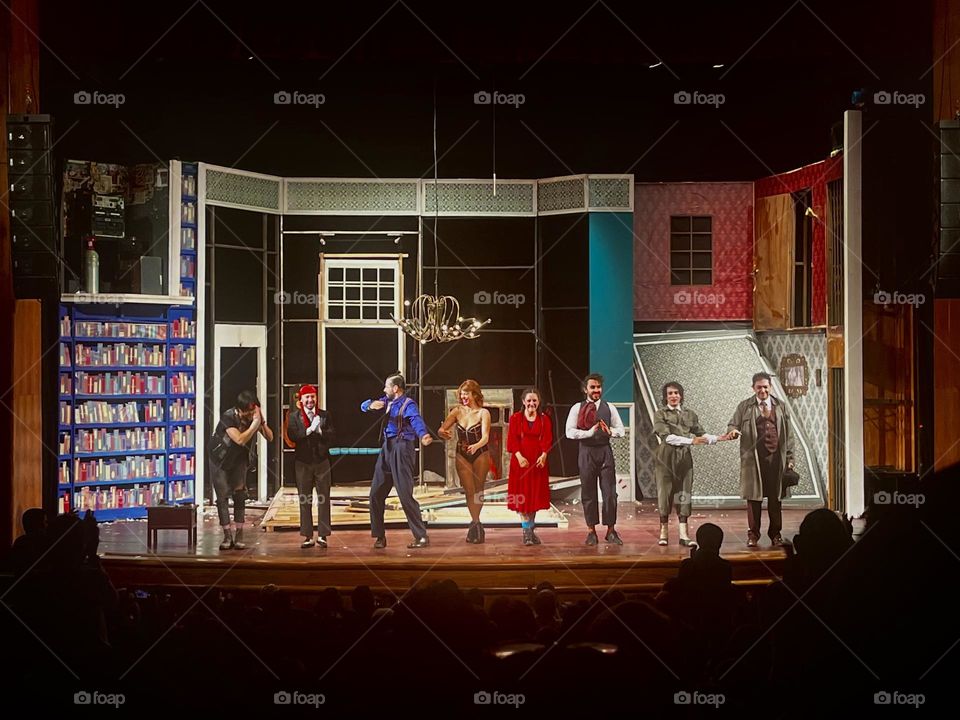 A full crowd theater 