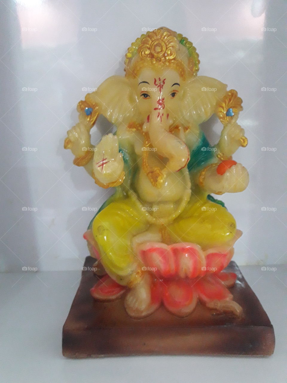 lord ganesh showpiece