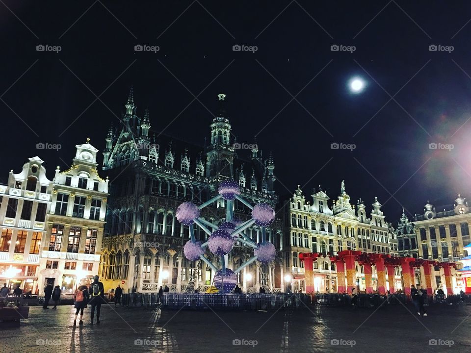 Full moon full of good intentions 