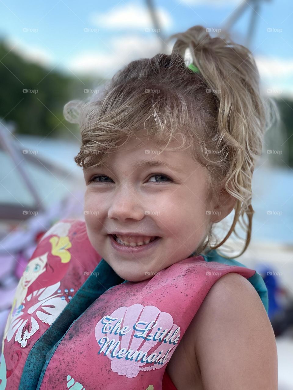 Fun summer smiles out on the water