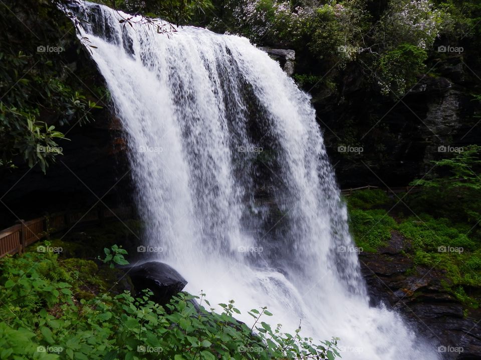 Dry falls waterfall in North Carolina