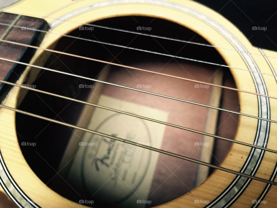 Acoustic strings