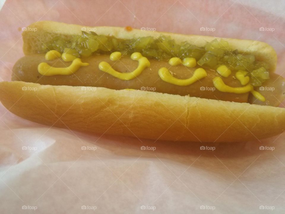happy food hot dog