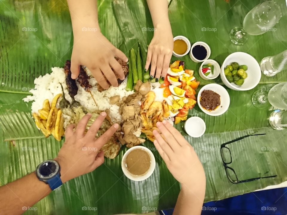Let the Boodle Fight Begin