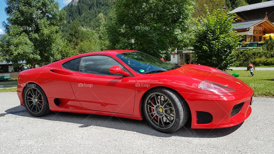 Red sports car  - röd sportbil Ferrari