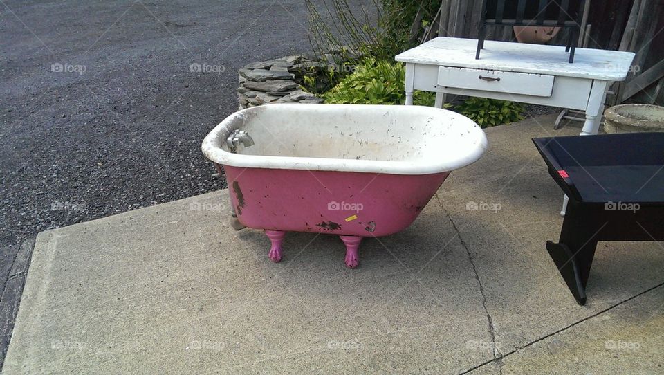 Pink tub Antiques