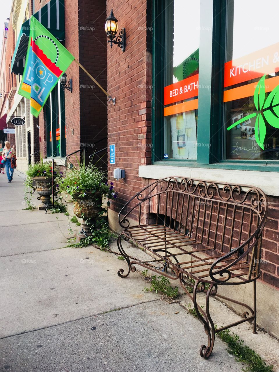 Window Shopping in Downtown Stillwater, Minnesota, USA - Up North - Bench