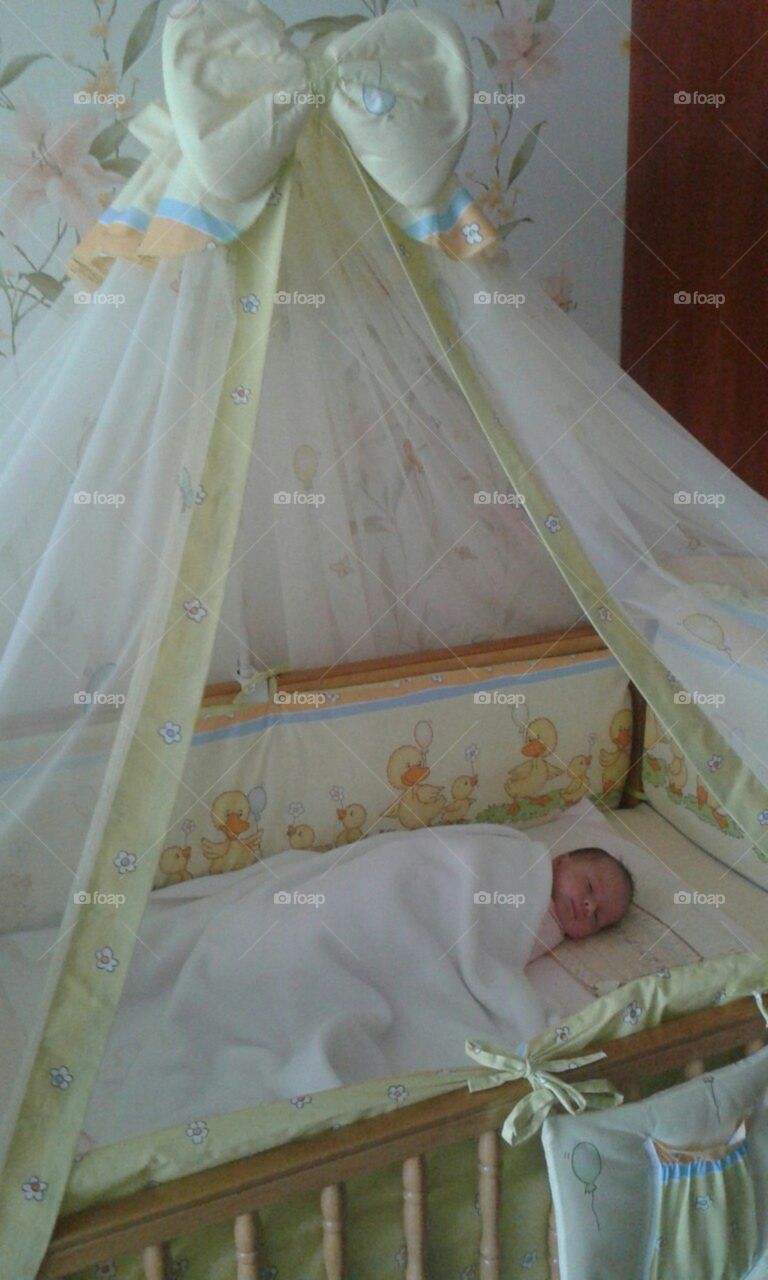 bed for newborn