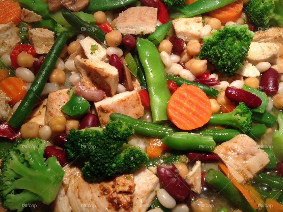 Vegetable and chicken stirfry